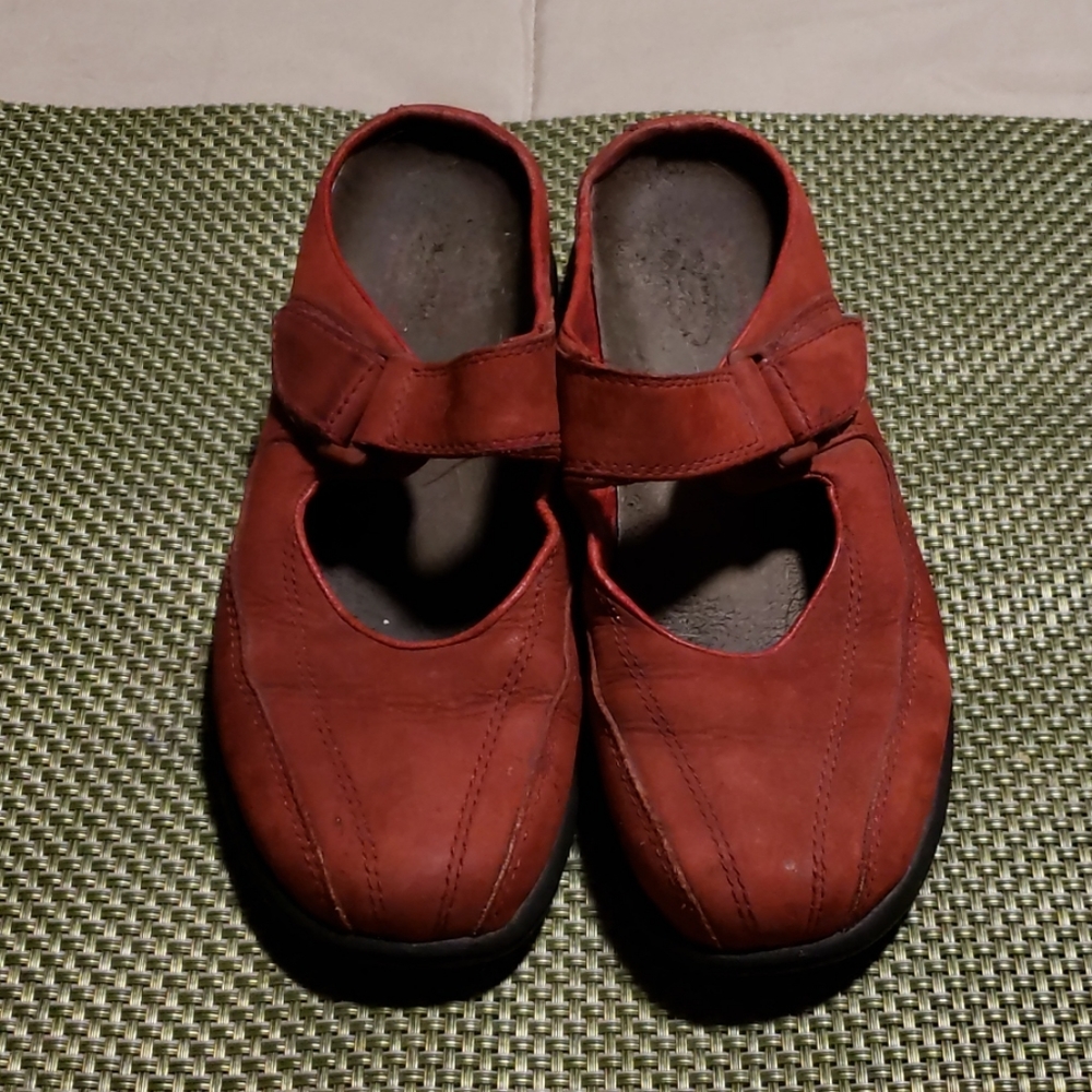 Merrell Shoes - Picture 3 of 4